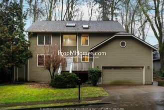 Building Photo - 2570 Oregon City Blvd