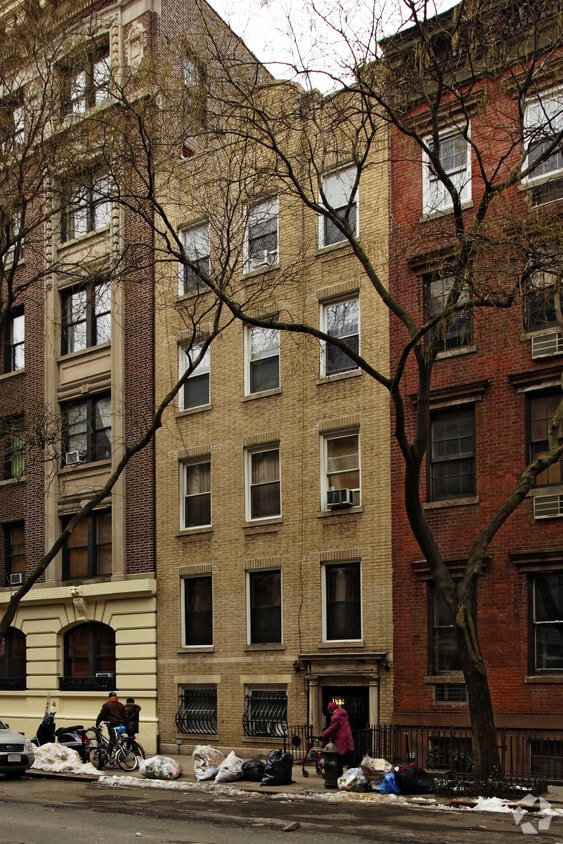 Primary Photo - 234 E 5th St