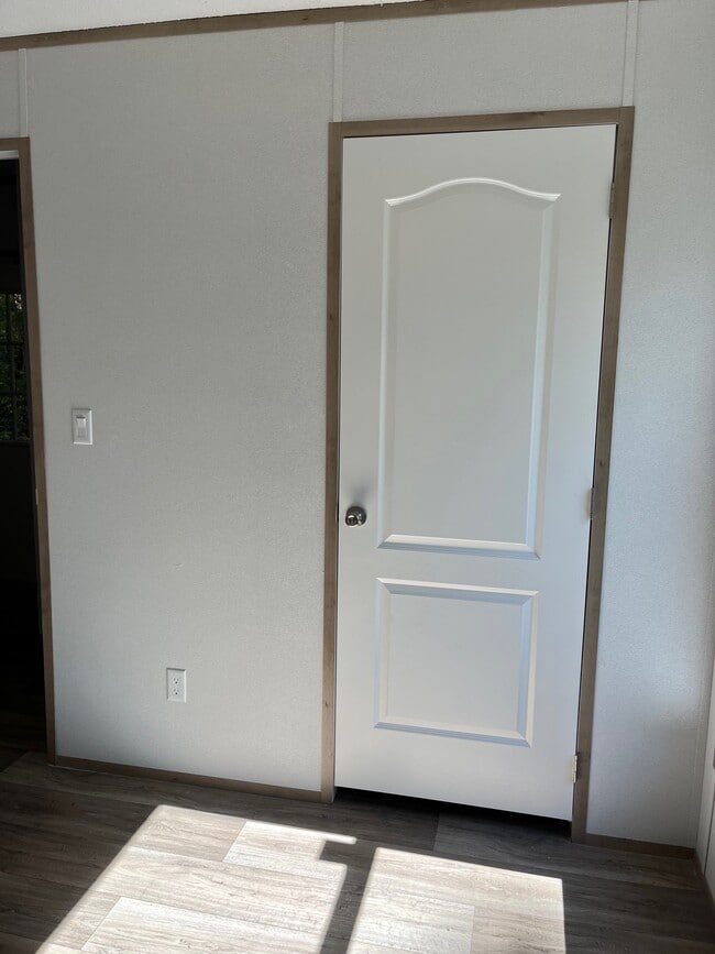 Building Photo - 16 Moon Shadow Ln