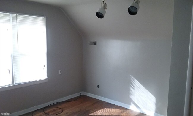 Building Photo - 16511 Muirland St