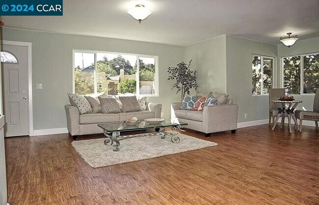 Foto del edificio - 2780 Frazier Ave