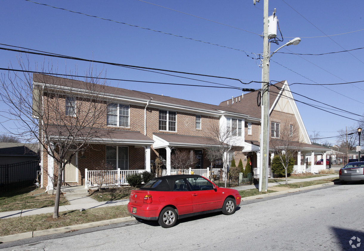 Building Photo - Village of Eastlake Apartments