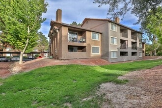 Building Photo - 2750 S Durango Dr