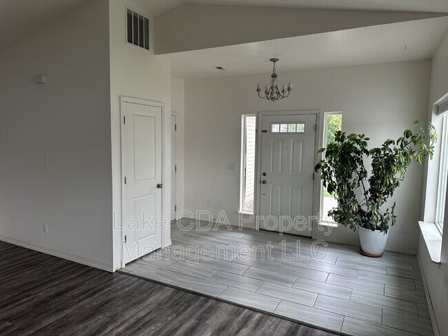Foto del edificio - 4747 W Princetown Ln