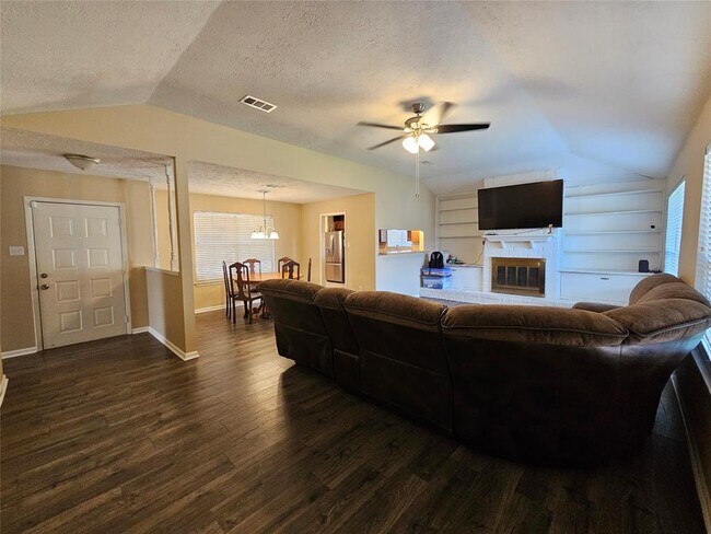 Foto del edificio - 9746 Dover Hill Rd