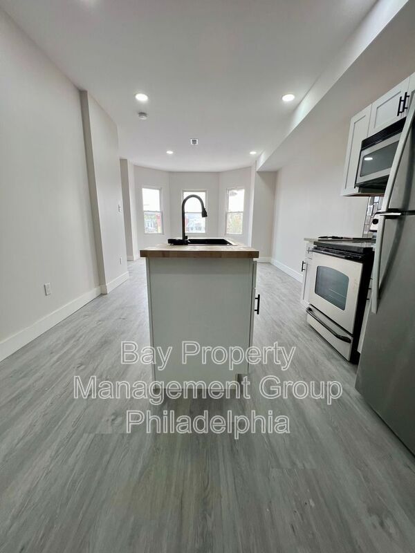 Foto del edificio - 32 S 62nd St