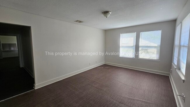 Foto del edificio - 2701 Lowell Ave