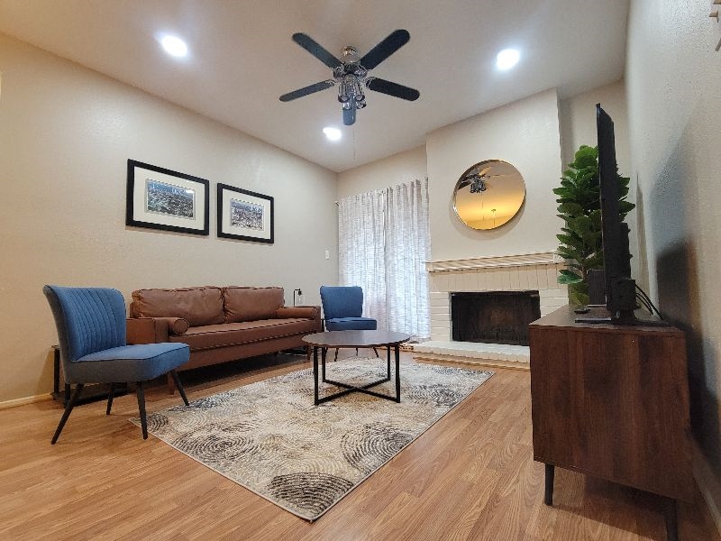 Photo - 7900 N Stadium Dr (Houston, TX)