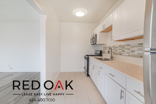 Foto del edificio - 2933 W 8th St
