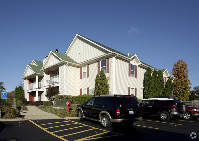 KingsGate Apartments - Kirkwood, MO | Apartments.com