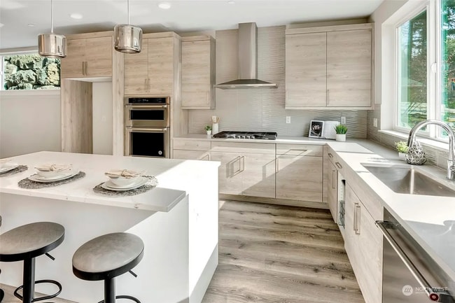 Building Photo - 17347 90th Dr NE