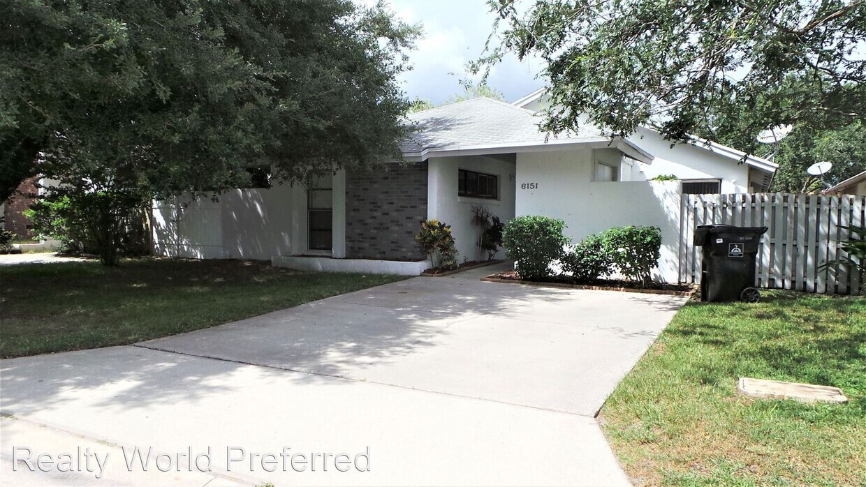Primary Photo - 2 br, 2 bath House - 6151 Bryn Wood St