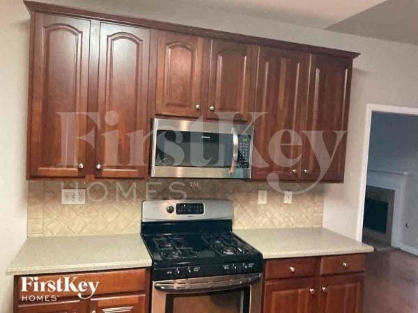 Foto del edificio - 5903 Vintage Oaks Pass