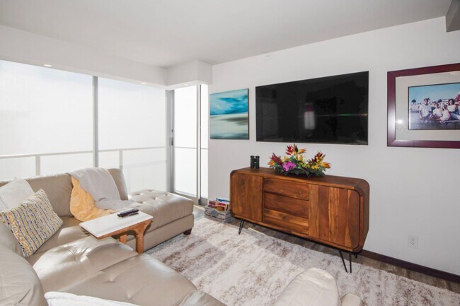 Foto del edificio - 1810 Avenida Del Mundo