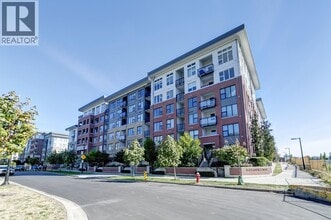 Building Photo - 9366-9366 Tomicki Ave