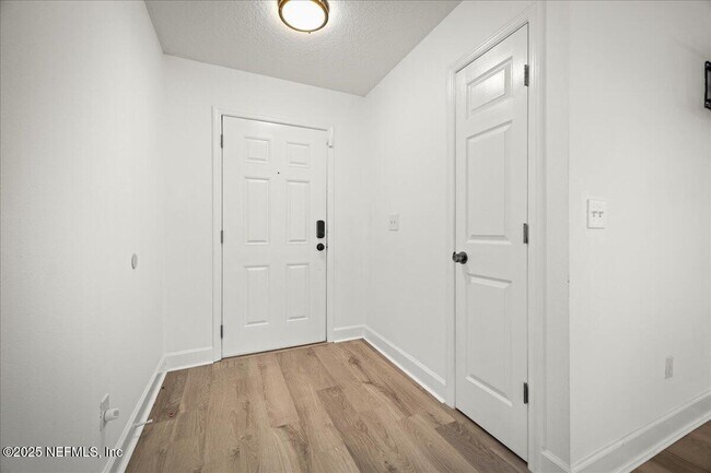 Foto del edificio - 12391 Cadley Cir