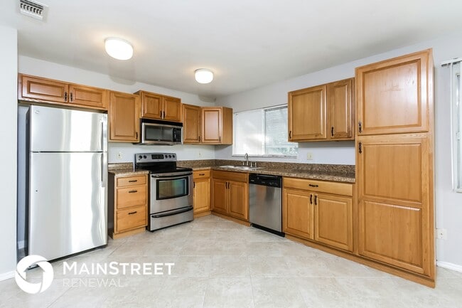 Foto del edificio - 2680 Roxbury Cir