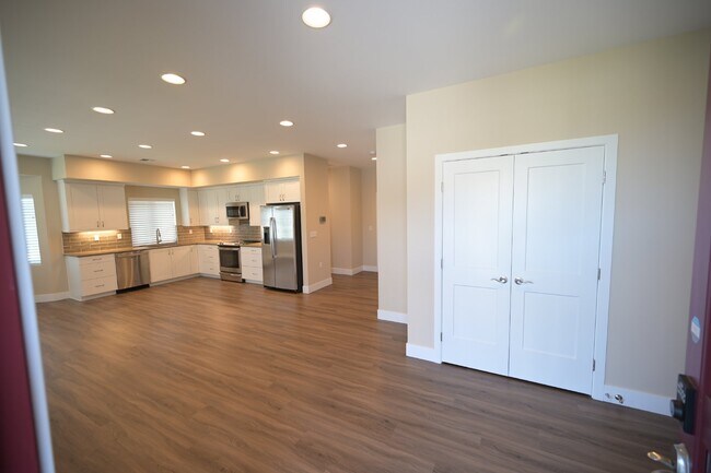 Foto del edificio - Very nice no-step entry, 2 bed, 2 bath, 1 ...