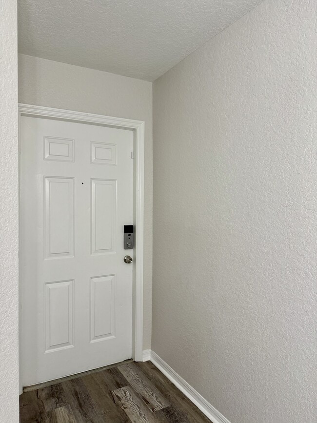 Building Photo - 7511 Seurat St