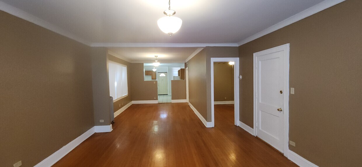 Primary Photo - 7944 S Lafayette Ave