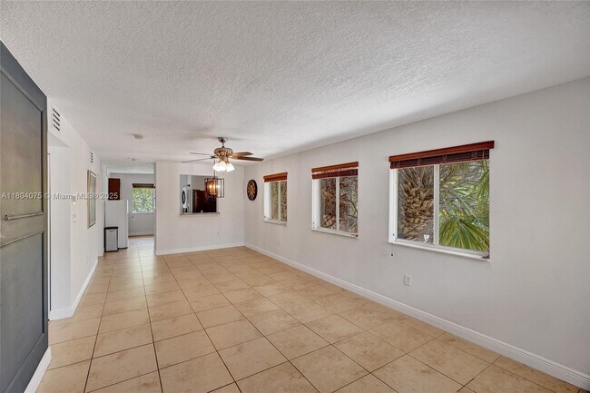 Foto del edificio - 6235 SW 47th Manor