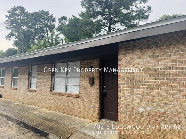 Building Photo - 702 S Edgewood Dr