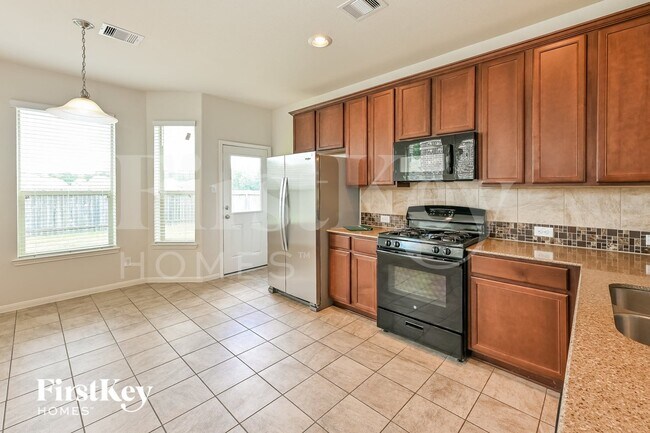 Foto del edificio - 30114 E Sapling Oaks Pl