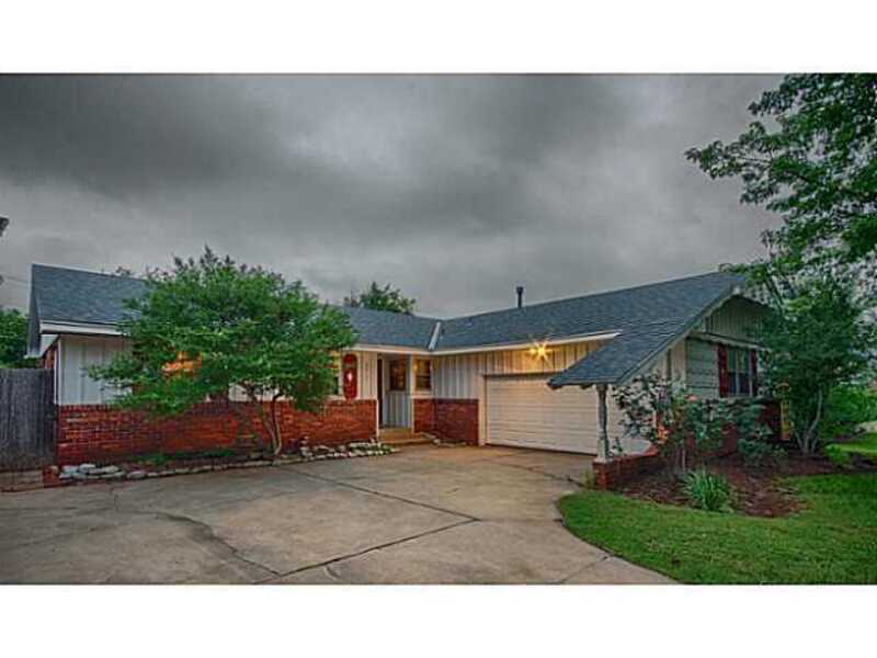 9913 Sunnymeade Pl, The Village, OK 73120 House for Rent in The