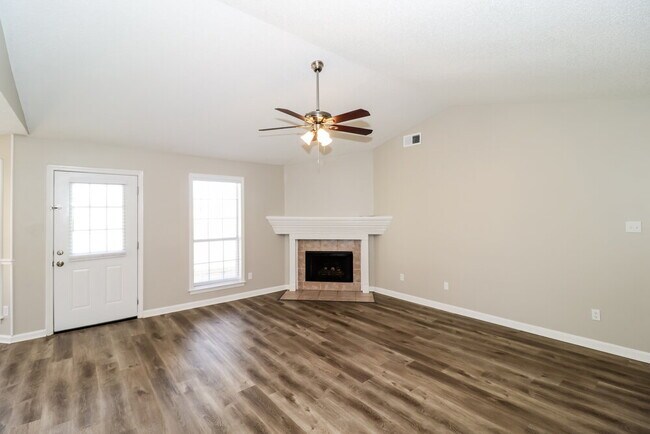 Building Photo - 3920 Pecan Trace Cove