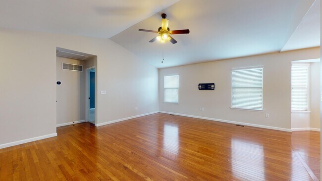 Building Photo - 845 Saybrook Falls Dr