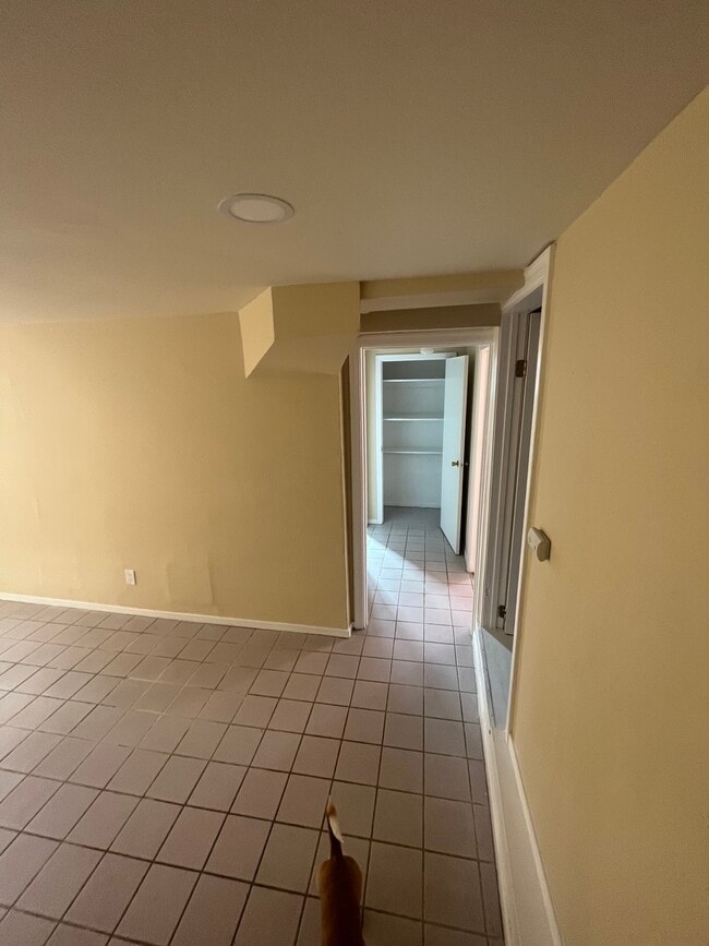 Building Photo - 3664 Madrone Ave