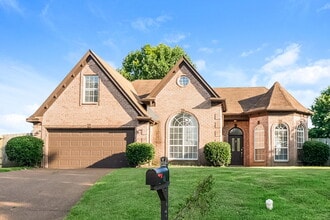 Building Photo - 90 Oakridge Cove