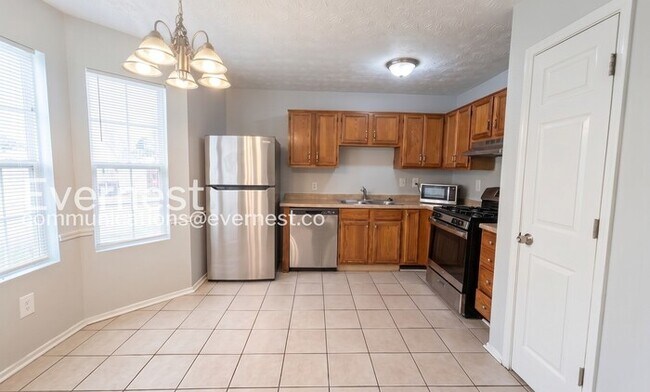Foto del edificio - 3833 Conley Downs Dr