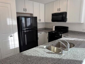 Building Photo - 9012 Red Fox Trl