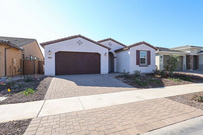 Foto del edificio - MOVE IN READY! New 5-Bedroom Home in Goody...