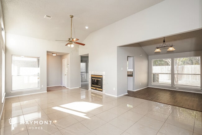 Foto del edificio - 9110 Wilomill Dr