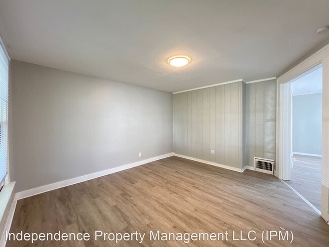Building Photo - 3 br, 1 bath House - 1223 Highland Ave
