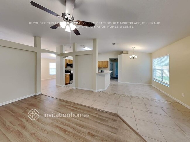 Building Photo - 370 Pine Springs Dr