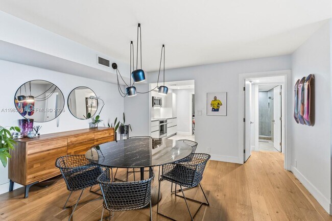 Building Photo - 1111 Crandon Blvd