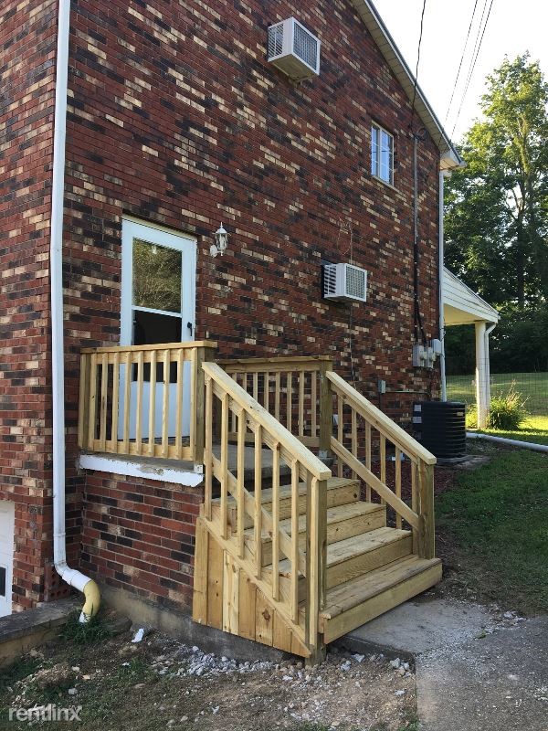 Building Photo - 5010 W Pea Ridge Rd