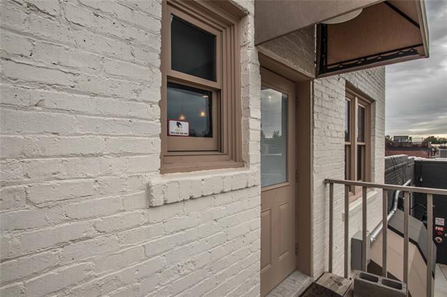 Foto del edificio - 1117 W Magnolia Ave