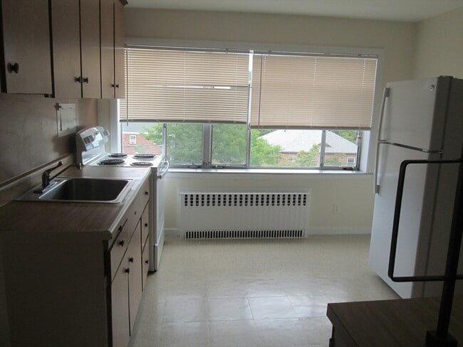 Building Photo - 276 Massachusetts Ave