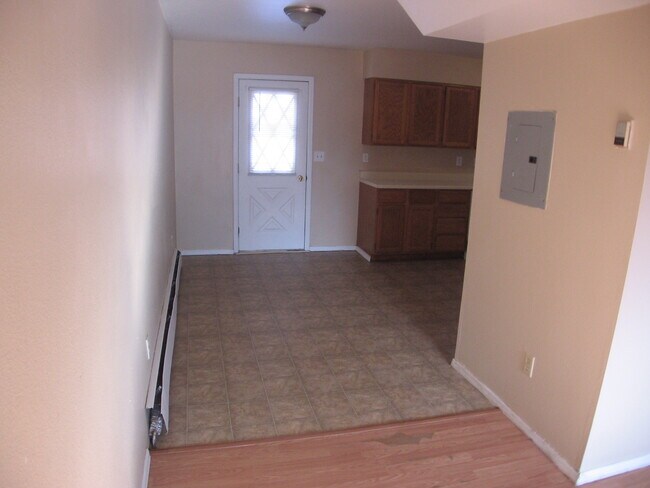 Building Photo - 107 Bonnie Vista Dr