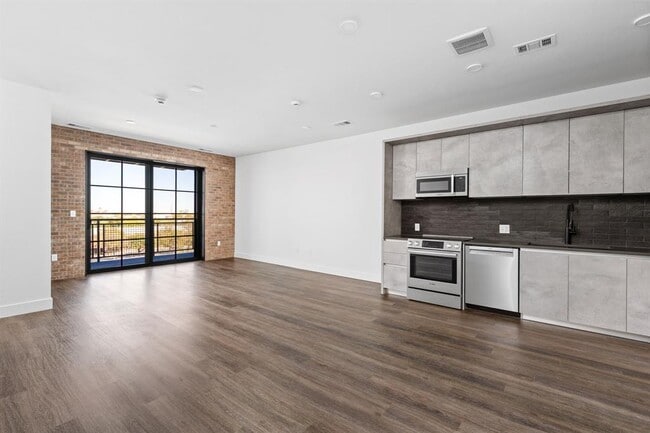 Foto del edificio - 4315 S Congress Ave