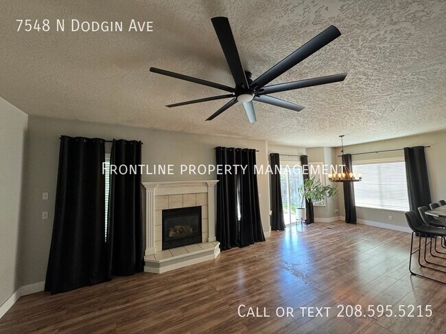 Foto del edificio - 7548 N Dodgin Ave