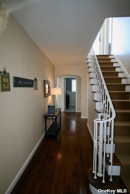Building Photo - 50 Mineola Ave