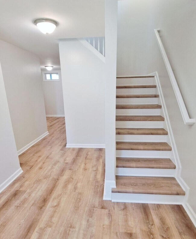 Foto del edificio - 3 Bed / 2 Full and 2 Half Bath Single Family Townhome