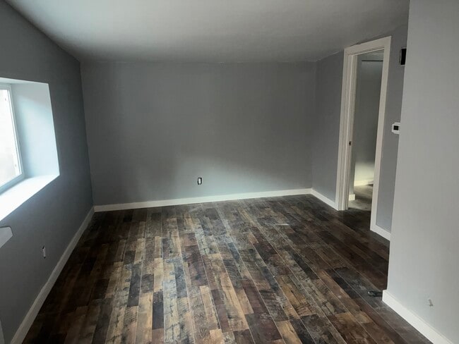 Building Photo - 1293 Co Rd 117