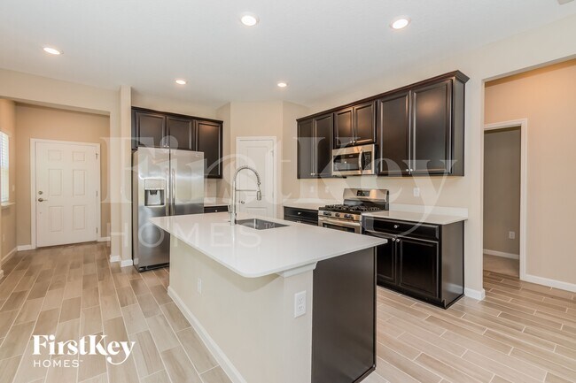 Foto del edificio - 512 Tynes Blvd