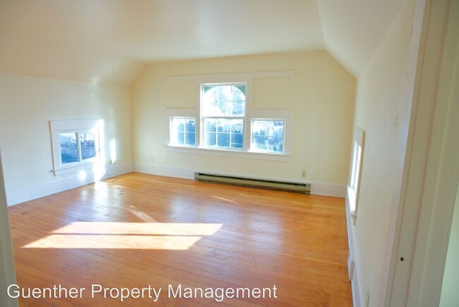 Foto del edificio - 820 S Maple St